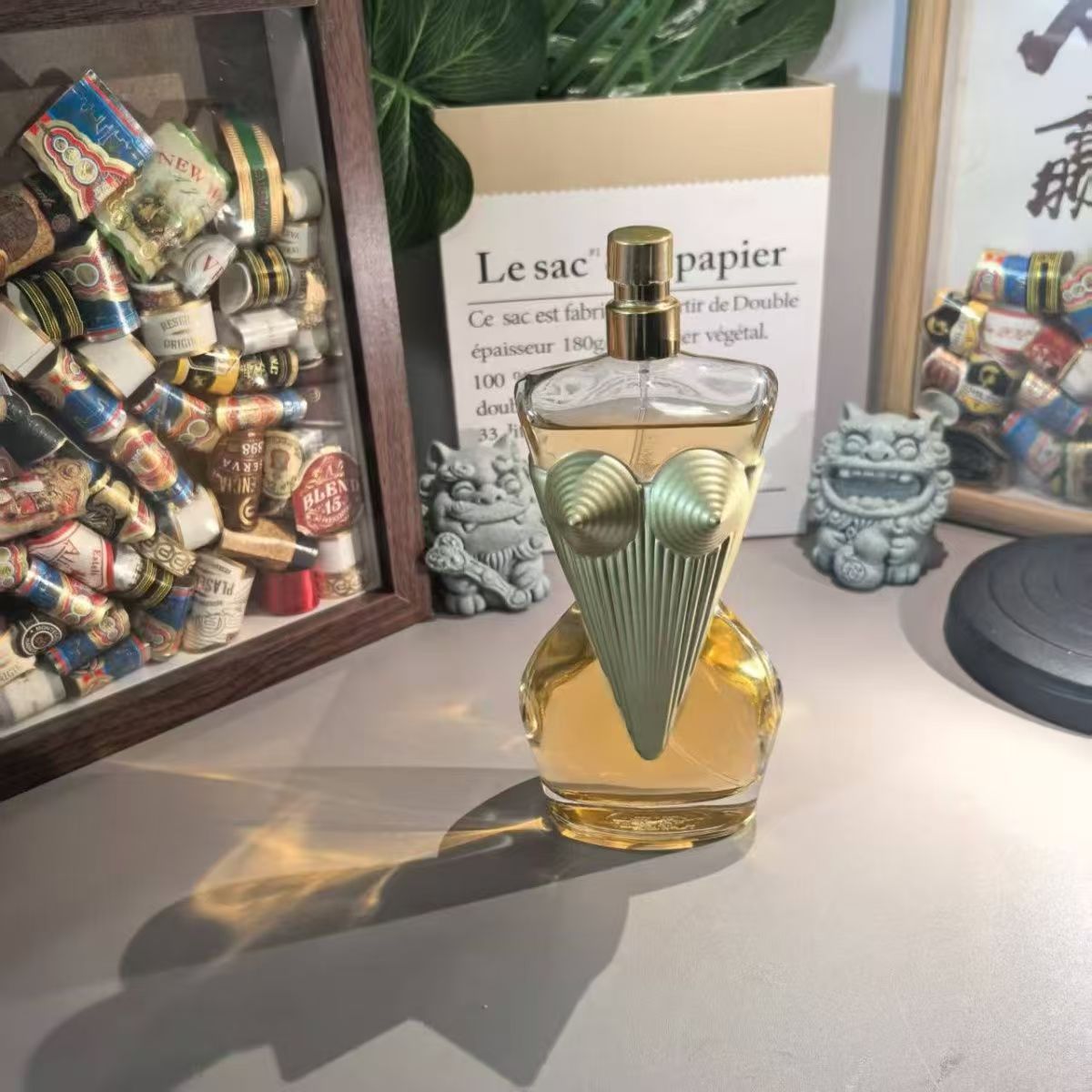 Perfume Gaultier Divine con Ar - Perfume Fragrance Jean Paul Gaultier reseña y precio